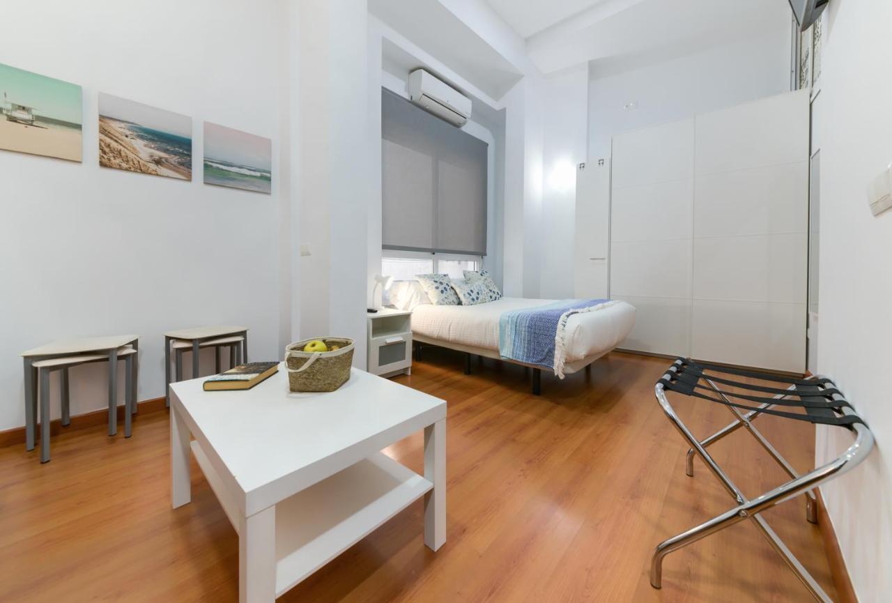 Holidays2Malaga Carreteria 97 Loft High Speed Wifi Exterior photo